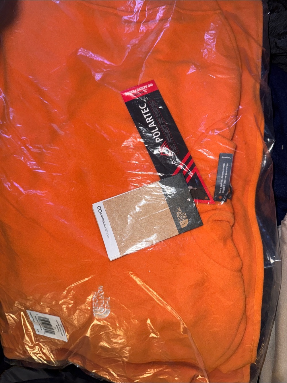 The North Face Men’s Orange Polartec Fleece pullover Jacket 100 Series unopened